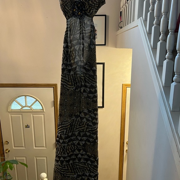 bcbg size 2 - Picture 9 of 10